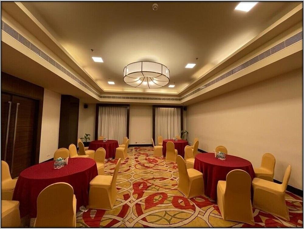 Vivanta Vijayawada, Mg Road Zewnętrze zdjęcie