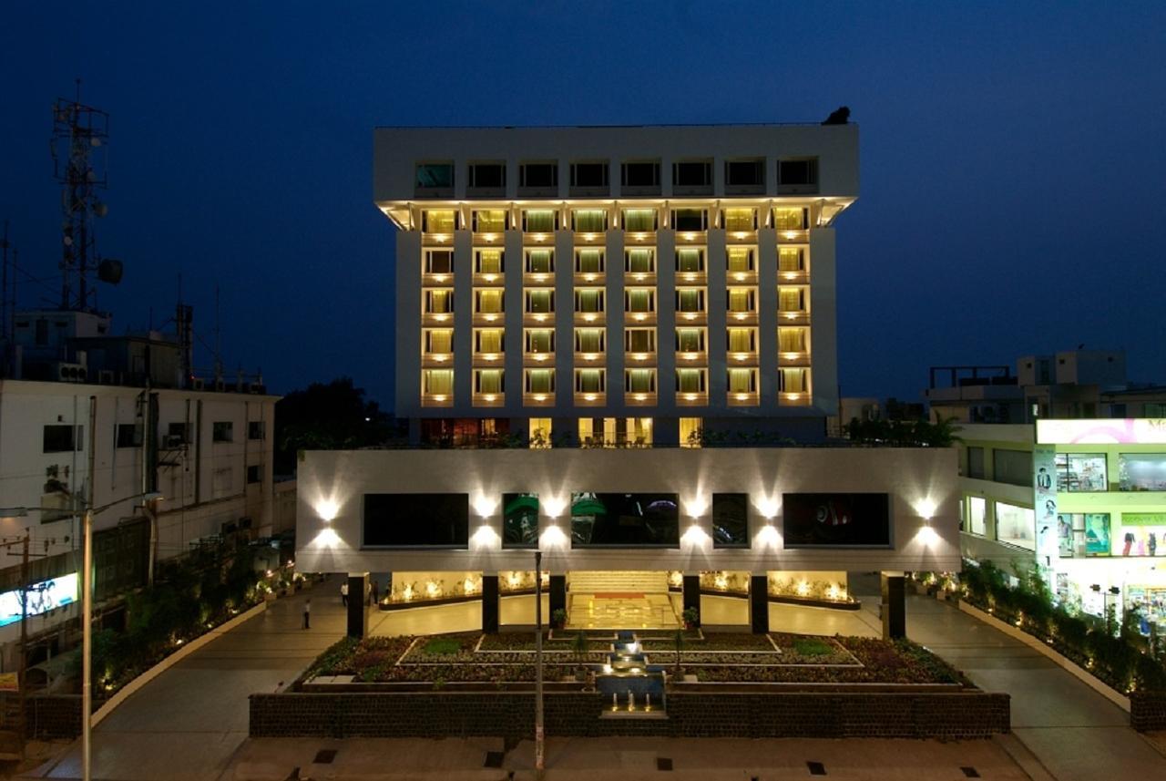 Vivanta Vijayawada, Mg Road Zewnętrze zdjęcie